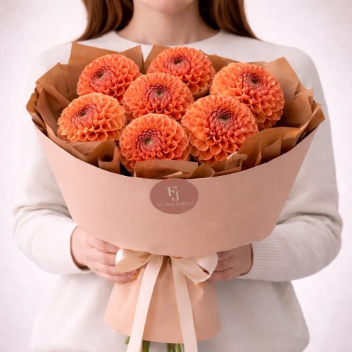 Букет георгинов «Абрикосовый бархат»
