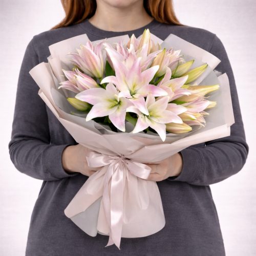 Букет из лилий «Перламутровая нежность»