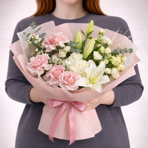 Букет из лилий и роз «Розовая гармония»